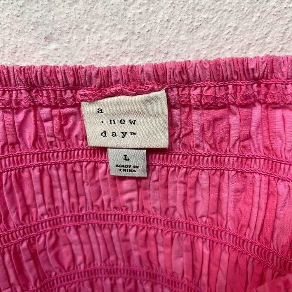a new day Pink Crop Top. Large - Picture 3 of 6